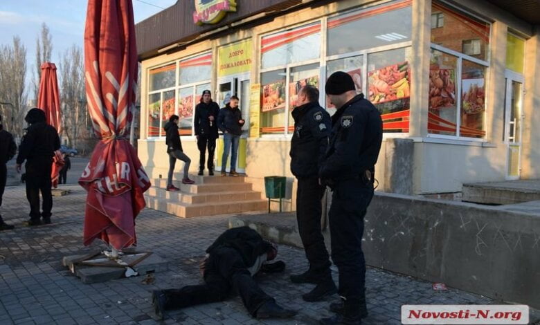 «Дайте вздохнуть!»: в Николаеве полиция по горячим следам задержала грабителя | Корабелов.ИНФО image 2
