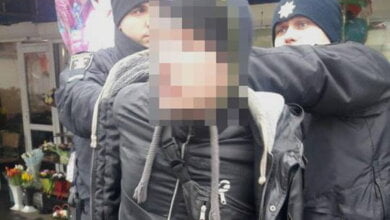 Прилюдно демонстрував свої статеві органи та погрожував жінці ножем: в Миколаєві затримали 23-річного хулігана | Корабелов.ИНФО image 3