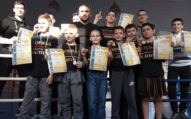 Кикбоксёры Корабельного района Николаева привезли с Чемпионата области 13 медалей | Корабелов.ИНФО image 2