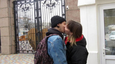 Николаевские влюбленные бесплатно попали в зоопарк, доказав чувства поцелуями | Корабелов.ИНФО image 2