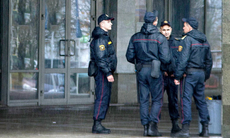 В Белоруссии школьник убил ножом учительницу и ученика | Корабелов.ИНФО