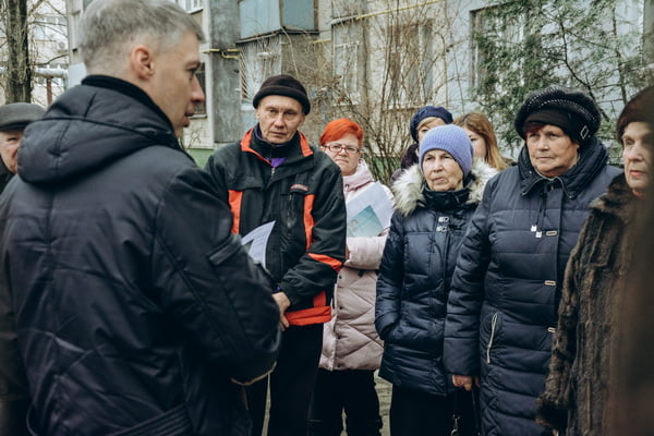Артем Ильюк на встрече с жителями