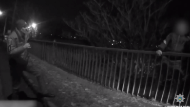 Патрульные спасли пьяного самоубийцу, пытавшегося спрыгнуть с Широкобальского моста в Николаеве (Видео) | Корабелов.ИНФО