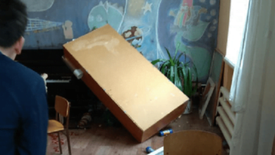 В Морском лицее Николаева из-за ветра вылетела оконная рама, после чего шкаф упал на охранника, травмировав его | Корабелов.ИНФО image 5