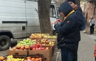 Борці зі стихійною торгівлею в Корабельному районі почали весну з чергового рейду | Корабелов.ИНФО image 1