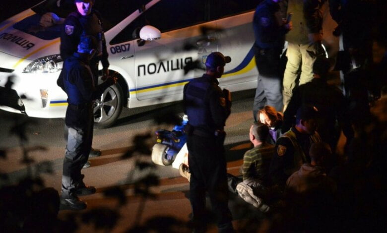 Ночью в Корабельном патруль задержал пьяного подростка с пистолетом и ключами от чужого «Туарега» | Корабелов.ИНФО