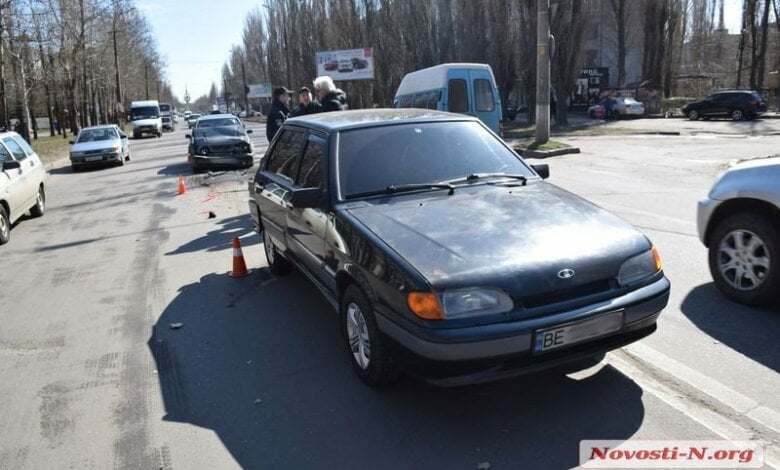 В Николаеве столкнулись Volvo и «Лада» — пострадала 13-летняя девочка | Корабелов.ИНФО