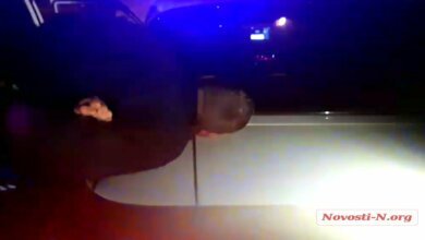 Ночью патрульные гонялись за пьяным таксистом в Корабельном районе (видео) | Корабелов.ИНФО