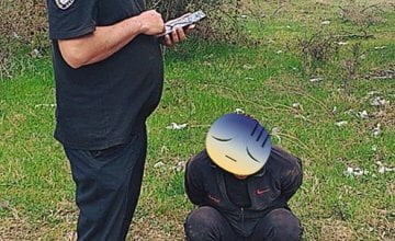 В Витовском районе оперативно задержали хулигана | Корабелов.ИНФО