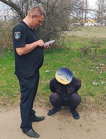 В Витовском районе оперативно задержали хулигана | Корабелов.ИНФО