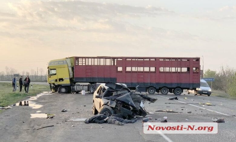 На Николаевщине лоб в лоб столкнулись фура и ВАЗ - погиб водитель | Корабелов.ИНФО image 2