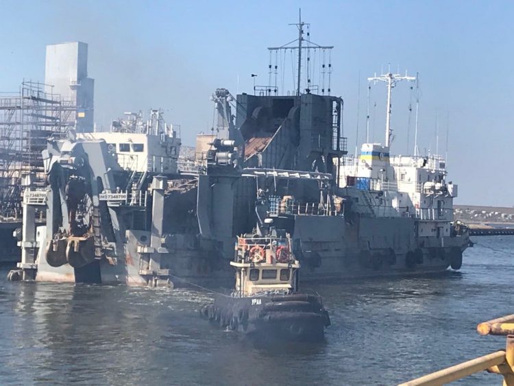 Завод"Океан": заход судна на ремонт