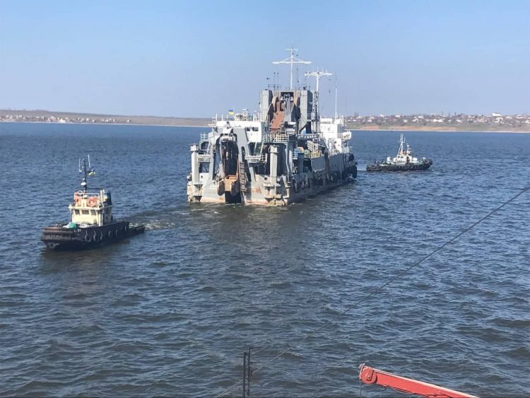 Завод"Океан": заход судна на ремонт