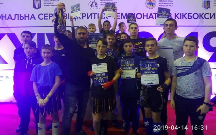 "Безумству Храбрых поём мы Славу!" - кикбоксеры из Корабельного района Николаева привезли с чемпионата Украины 32 медали | Корабелов.ИНФО image 4