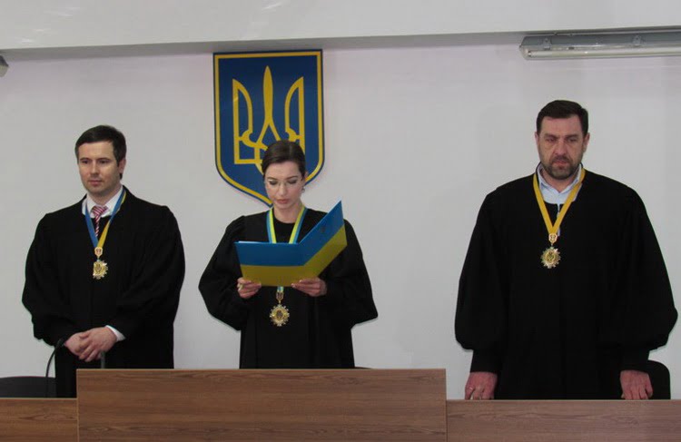 судьи Центрального районного суда г. Николаева