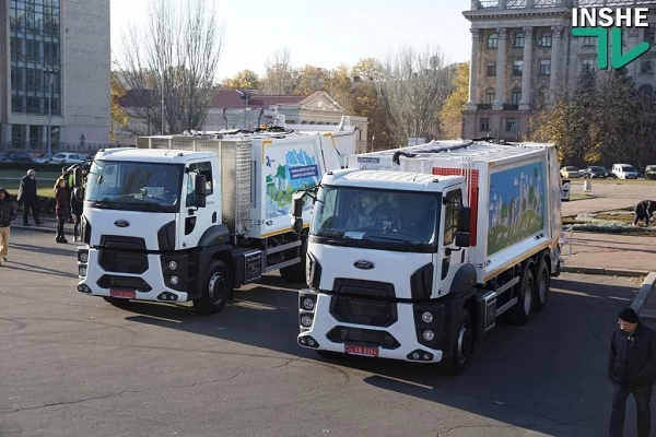 Шесть мусоровозов за 17,4 млн грн планирует купить в лизинг мэрия Николаева | Корабелов.ИНФО