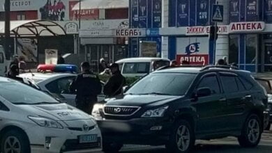 Спецназовцы в Николаеве задержали пьяного водителя "Лексуса" с пистолетом | Корабелов.ИНФО