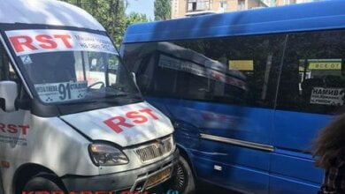 На проспекте Богоявленском столкнулись две "маршрутки" | Корабелов.ИНФО image 2