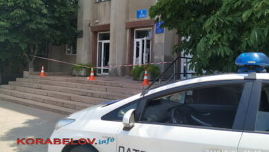 Люди матерились и уходили из администрации Корабельного района, закрывшейся из-за "минирования" на несколько часов | Корабелов.ИНФО image 3