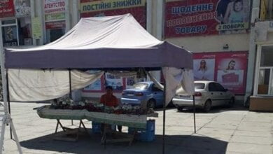 "Що це за середньовіччя!? Ці сумнівні точки хтось покриває?", - мешканці Корабельного району про антисанітарну торгівлю | Корабелов.ИНФО image 2