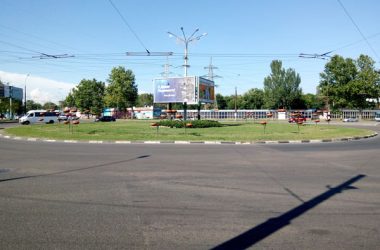 Миколаїв перетворюють на «могилку сироти»? Вже й квітів на клумбах не побачиш | Корабелов.ИНФО image 3