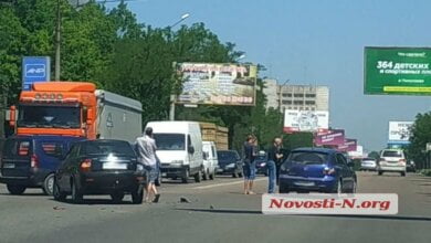 На проспекте Богоявленском столкнулись «Мазда» и ВАЗ | Корабелов.ИНФО