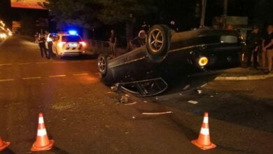 В Николаеве после столкновения с «Шевроле» «Фольксваген» перевернулся на крышу | Корабелов.ИНФО image 8