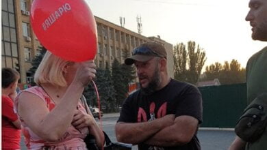 «Съ@б*те нах**», - в центре Николаева сорвали акцию сторонников Шария | Корабелов.ИНФО
