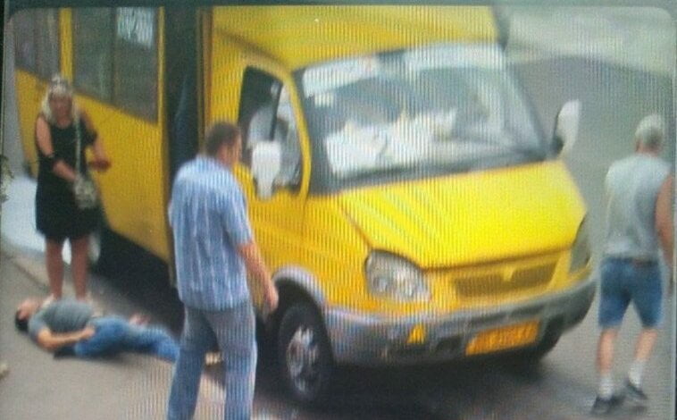 В Николаеве водитель "маршрутки" №2 избил пассажира | Корабелов.ИНФО