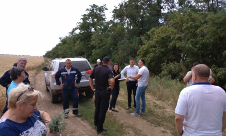 Из-за пыления шлама от НГЗ: в Лиманы прибыла спецкомиссия с экологами и полицией | Корабелов.ИНФО