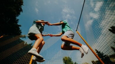 В Херсоне из-за детской ссоры на батуте подрались родители - разборки закончились стрельбой | Корабелов.ИНФО