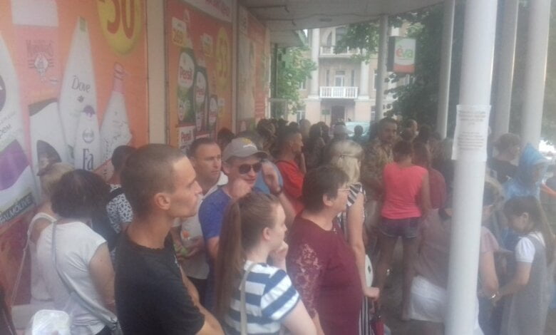 В Первомайске жители несколько часов прождали Зеленского, который якобы должен приехать | Корабелов.ИНФО