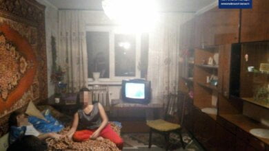 Iстеричний крик дитини серед ночi змусив патрульних у Корабельному районi лізти через балкон 5-го поверху | Корабелов.ИНФО