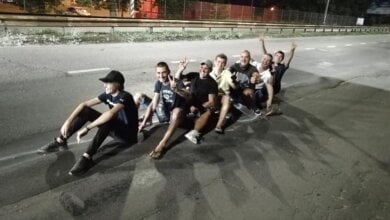 Николаевцы "катались на банане" по перегону и обрисовали на дороге "горбы Сенкевича" (Видео) | Корабелов.ИНФО image 1