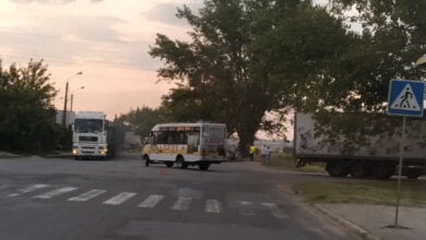 Водитель "маршрутки" не заметил другую машину: в Корабельном районе Николаева столкнулись "Рута" и "Славута" | Корабелов.ИНФО