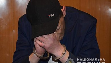 В Николаеве судят мошенника, которому пенсионерка за «спасение» дочери отдала почти миллион гривен | Корабелов.ИНФО