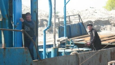 Не переніс колишній колгосп-мільйонер тяжких років розпаду СРСР. Історія рибколгоспу в Лупарево (вiдео) | Корабелов.ИНФО image 5