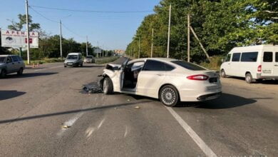 На перегоне в Николаеве столкнулись «Ford» и «Renault» - пострадали четыре человека | Корабелов.ИНФО image 3