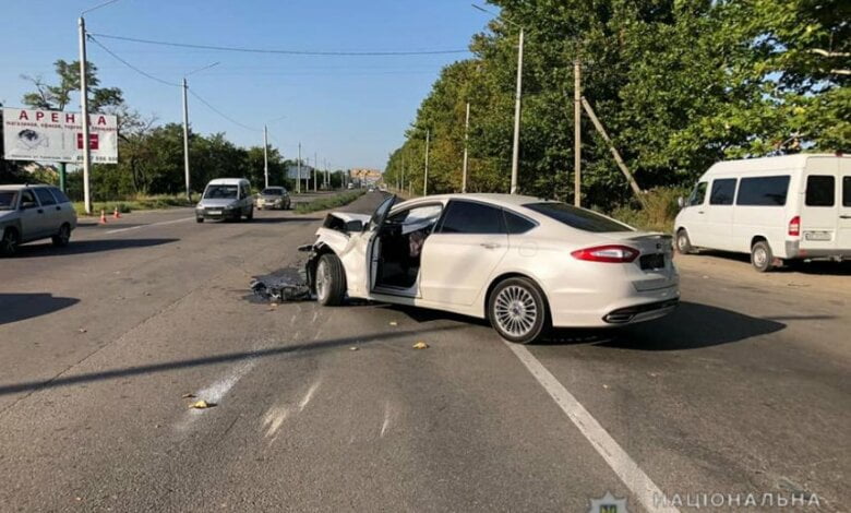 На перегоне в Николаеве столкнулись «Ford» и «Renault» - пострадали четыре человека | Корабелов.ИНФО image 3