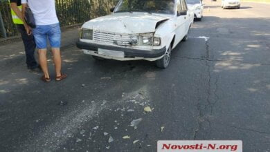 На Широкобальском мосту столкнулись три автомобиля — травмирована девушка | Корабелов.ИНФО image 1