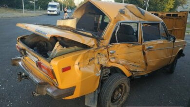 В Николаеве мусоровоз протаранил «Жигули» — пострадал 7-летний ребенок | Корабелов.ИНФО