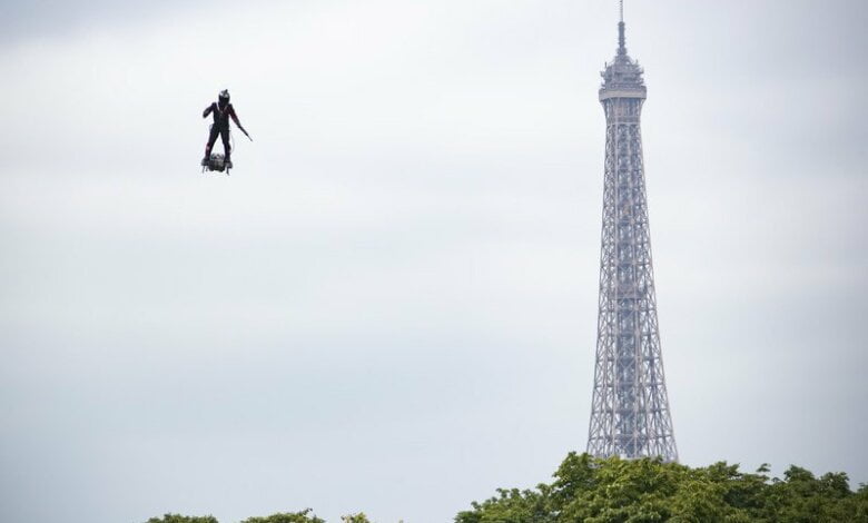 Будущее рядом: французский изобретатель пересек Ла-Манш на реактивном флайборде (видео) | Корабелов.ИНФО