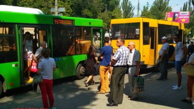 Новый городской автобус врезался в "маршрутку" в Корабельном районе | Корабелов.ИНФО image 2