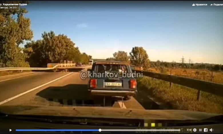 На видео попал момент обрушения харьковского моста после проезда фуры | Корабелов.ИНФО