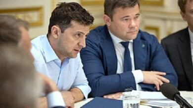 "Мы не держимся за власть", - Зеленский заявил, что заявление об отставке написала вся его команда, а не один Богдан | Корабелов.ИНФО