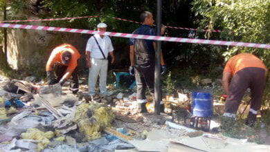 Играя на свалке во дворе в Корабельном районе, дети получили ожоги серной кислотой | Корабелов.ИНФО image 6