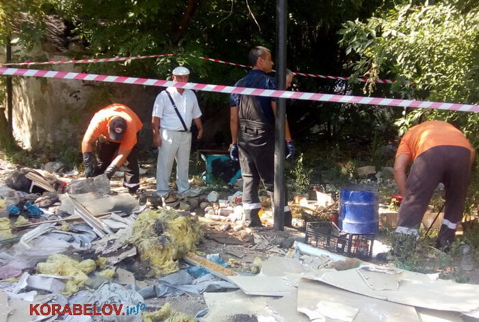 Играя на свалке во дворе в Корабельном районе, дети получили ожоги серной кислотой | Корабелов.ИНФО image 6