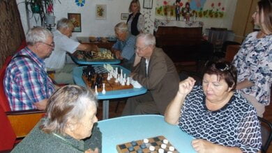 Отримали задоволення від гри та спілкування: у Корабельному районі відбувся турнір по шахам та шашкам серед пенсіонерів | Корабелов.ИНФО image 3