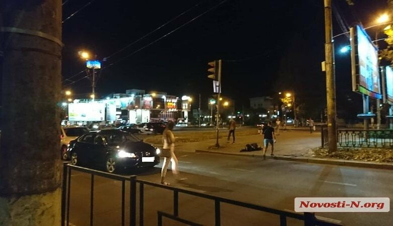 В Николаеве водитель ударил ногой в голову пьяного пешехода, спровоцировавшего ДТП | Корабелов.ИНФО