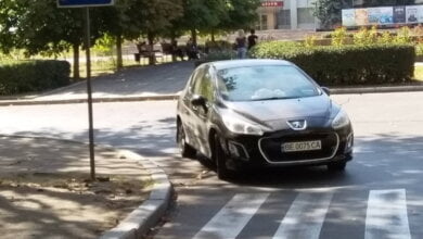 "Він бачив її очі, сповнені ненависті": депутатка з Корабельного району грубо порушила ПДР та майже не наїхала на пішохода (Відео) | Корабелов.ИНФО